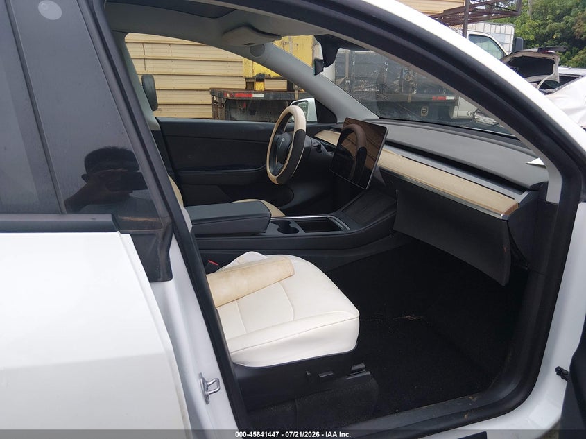 2021 TESLA MODEL Y auction photo 5