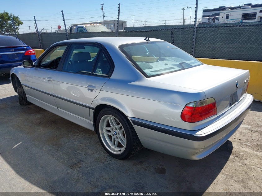 2001 BMW 740IL auction photo 3