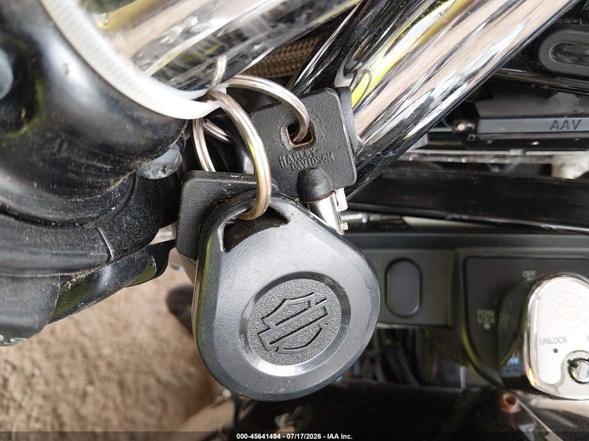 2011 Harley-Davidson Flhx VIN: 1HD1KBM17BB636403 Lot: 45641494