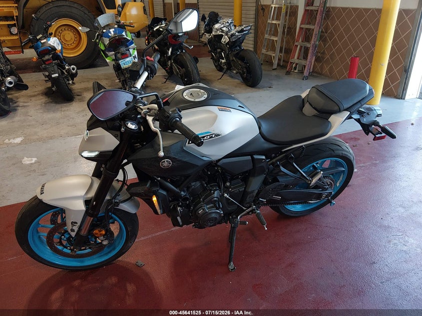 2026 YAMAHA MTN690 auction photo 2