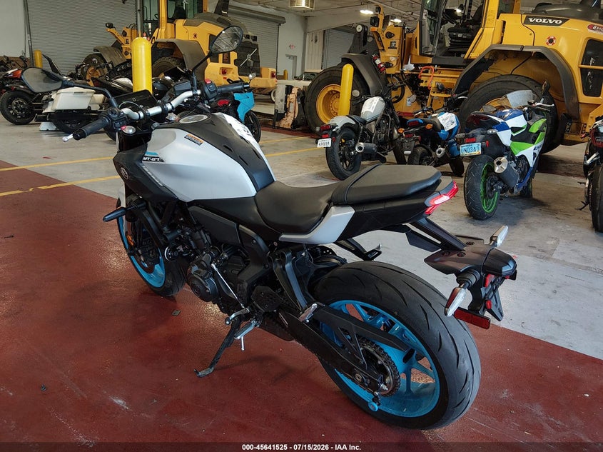 2026 YAMAHA MTN690 auction photo 3
