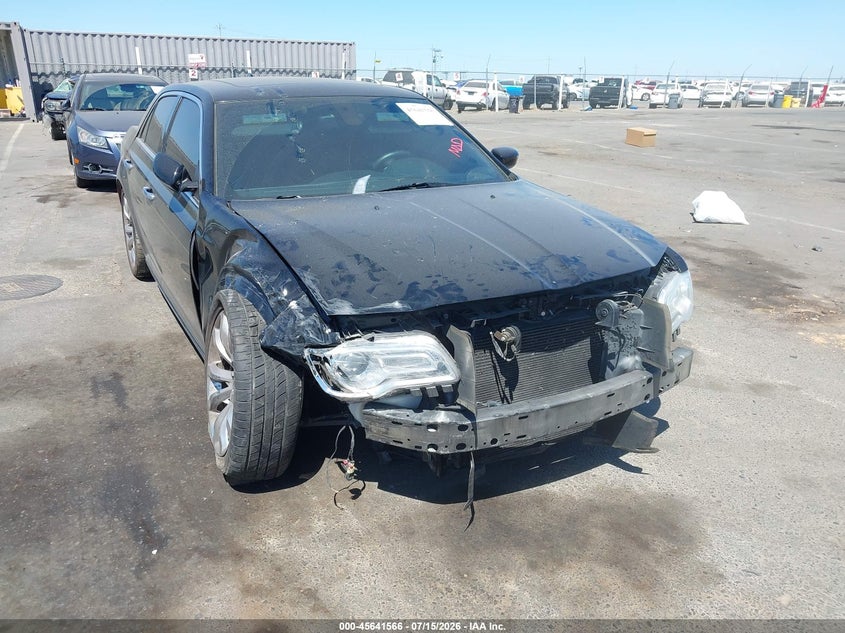 2015 Chrysler 300C Platinum VIN: 2C3CCAPT5FH743627 Lot: 45641566