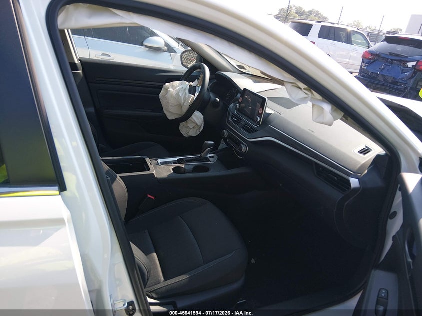 2026 NISSAN ALTIMA auction photo 5