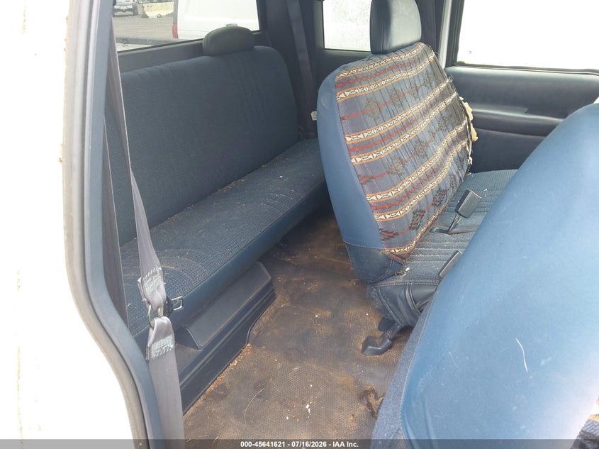 1995 Chevrolet Gmt-400 K1500 VIN: 1GCEK19H4SE243203 Lot: 45641621