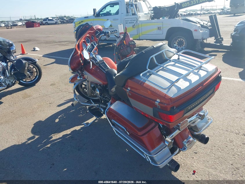 2000 HARLEY-DAVIDSON FLHTCUI auction photo 3