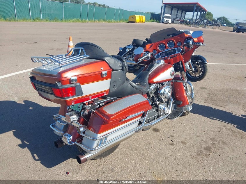 2000 HARLEY-DAVIDSON FLHTCUI auction photo 4