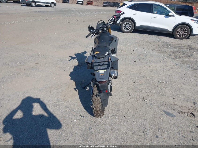SUZUKI DR-Z400 2025