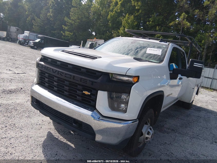 2021 CHEVROLET SILVERADO 3500HD CHASSIS auction photo 2