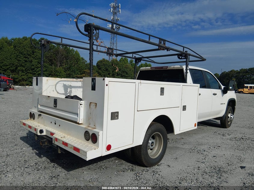 2021 CHEVROLET SILVERADO 3500HD CHASSIS auction photo 4