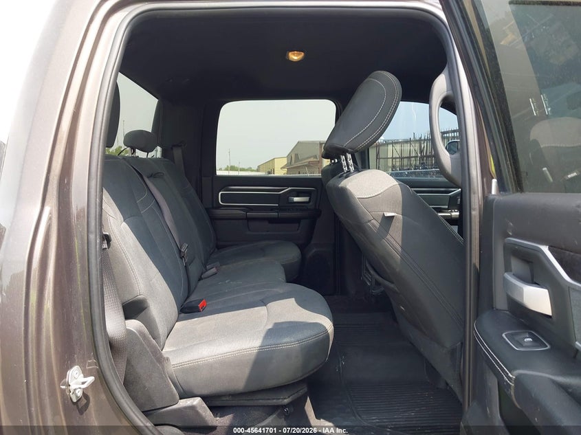 2020 Ram 2500 Big Horn 4X4 6'4 Box VIN: 3C6UR5DL9LG308963 Lot: 45641701