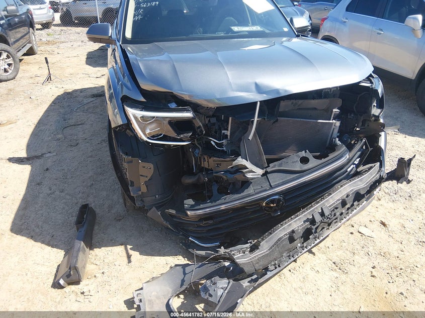 2024 Volkswagen Atlas 2.0T Sel Premium R-Line VIN: 1V2FR2CA6RC563189 Lot: 45641782