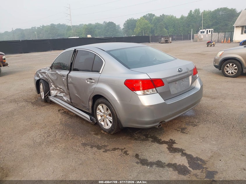 2010 SUBARU LEGACY auction photo 3
