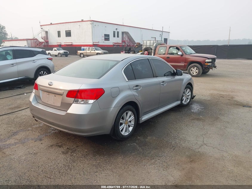 2010 SUBARU LEGACY auction photo 4