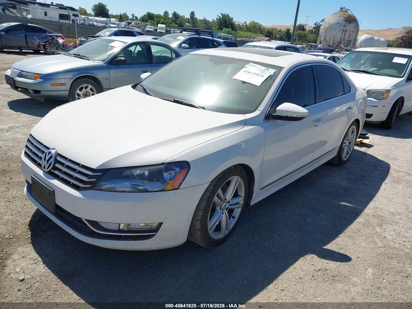 1VWCM7A30CC001460 2012 Volkswagen Passat 3.6l V6 Sel Premium photo 1