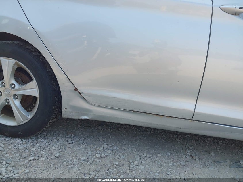2016 HYUNDAI ELANTRA auction photo 6