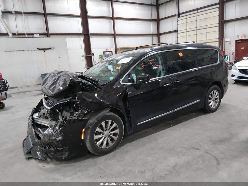 Vin: 2c4rc1bg0jr352775, lot: 46140401, chrysler pacifica touring l 20182