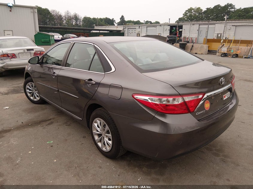 TOYOTA CAMRY - zdjęcie 3