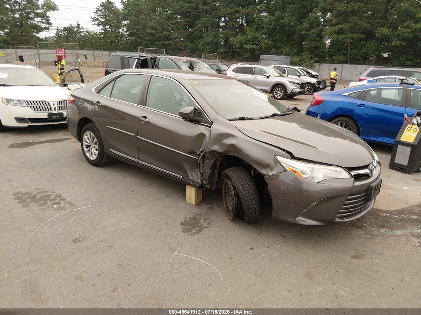 TOYOTA CAMRY - zdjęcie 6