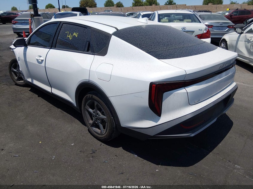 Vin: 3kpft4de6se009374, lot: 46140469, kia k4 lxs 20253