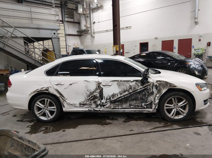 2015 Volkswagen Passat 2.0L Tdi Se VIN: 1VWBV7A35FC045466 Lot: 45641954
