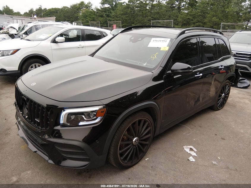 2023 MERCEDES-BENZ AMG GLB 35 auction photo 2