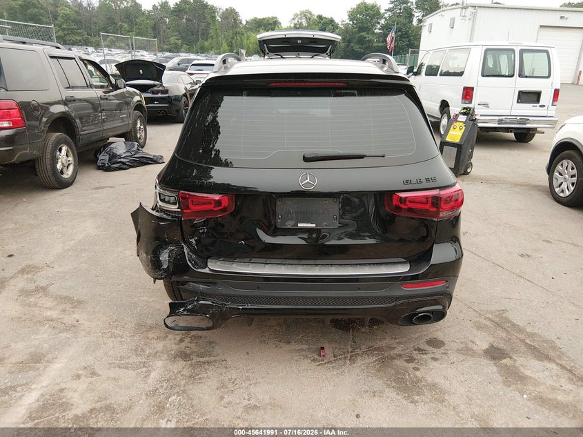 2023 MERCEDES-BENZ AMG GLB 35 auction photo 6