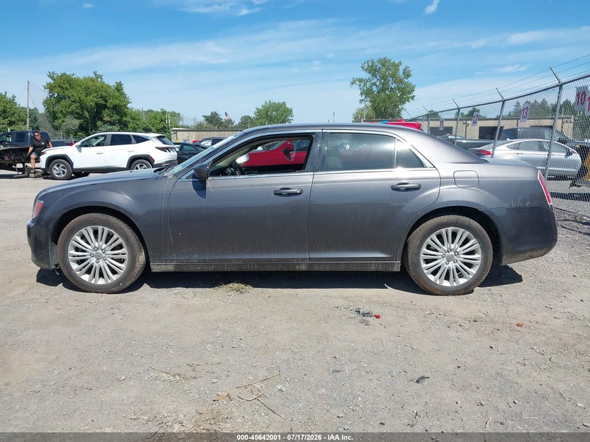 2014 Chrysler 300 VIN: 2C3CCARGXEH203835 Lot: 45642001