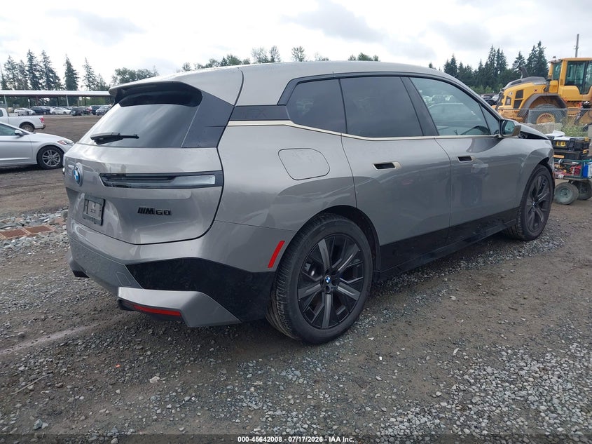 2024 BMW IX auction photo 4