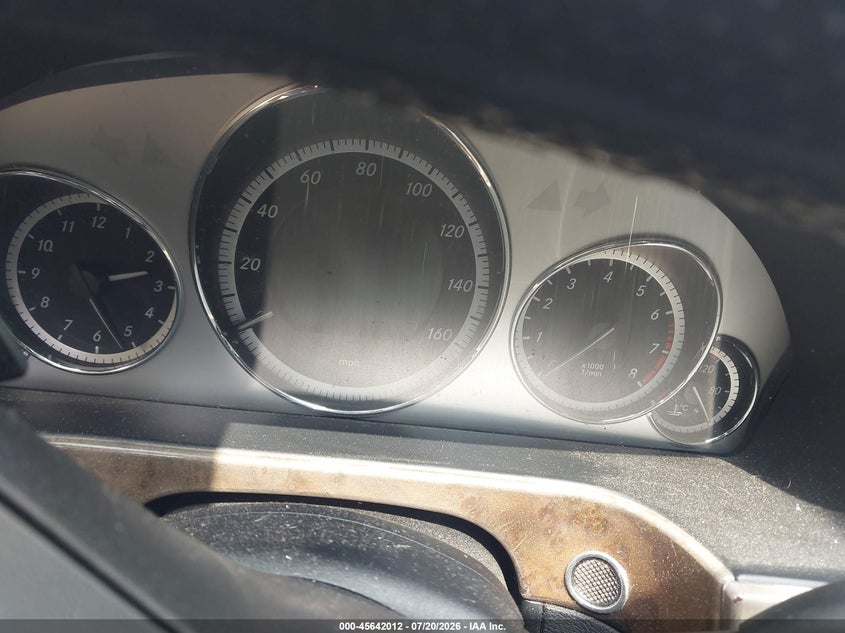 2010 Mercedes-Benz E 550 4Matic VIN: WDDHF9AB3AA248525 Lot: 45642012