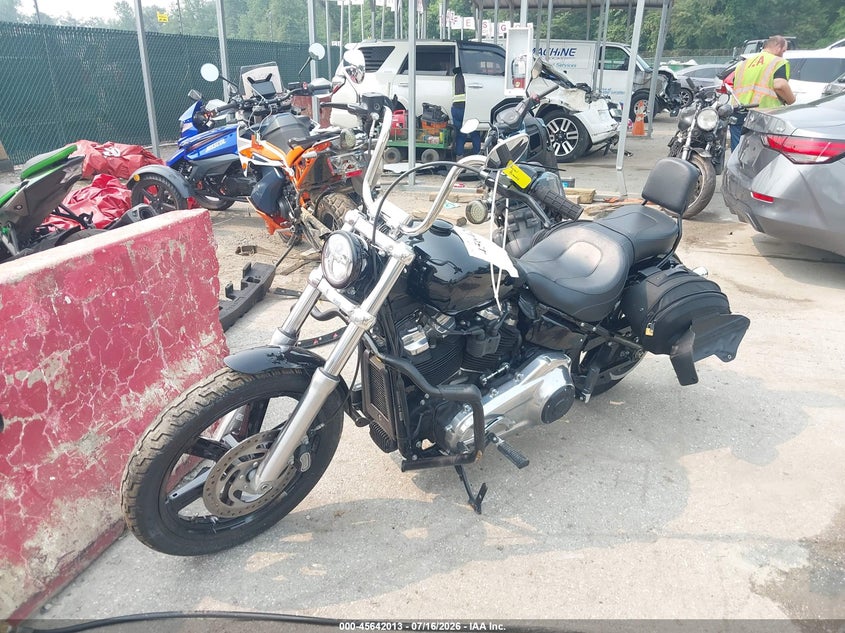 2020 HARLEY-DAVIDSON FXST auction photo 2