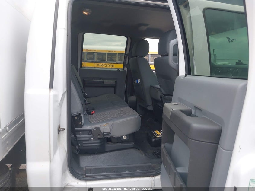 2012 FORD F-450 CHASSIS auction photo 8