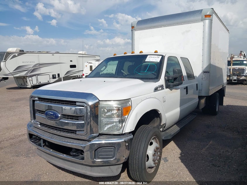 2012 FORD F-450 CHASSIS auction photo 2