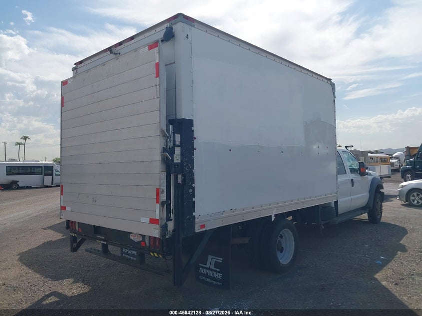 2012 FORD F-450 CHASSIS auction photo 4