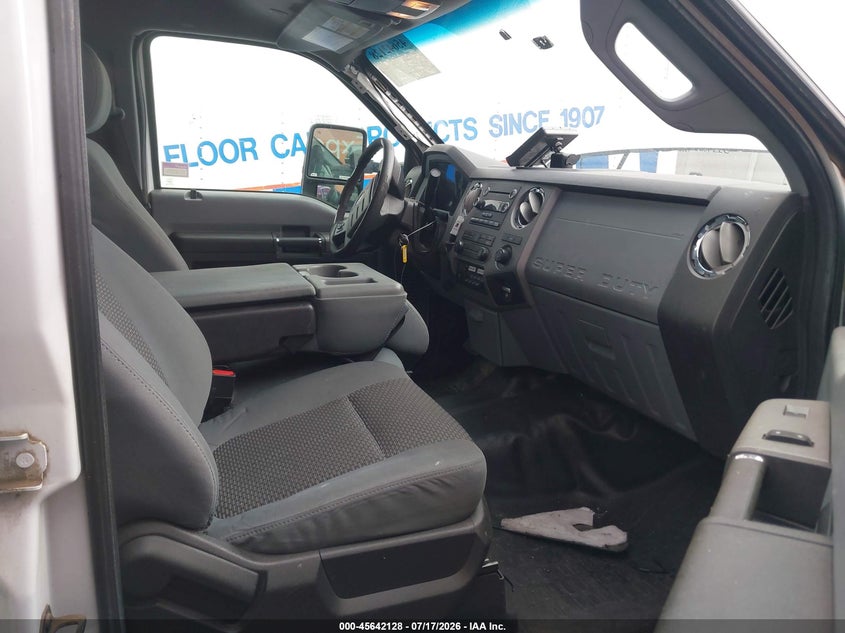 2012 FORD F-450 CHASSIS auction photo 5