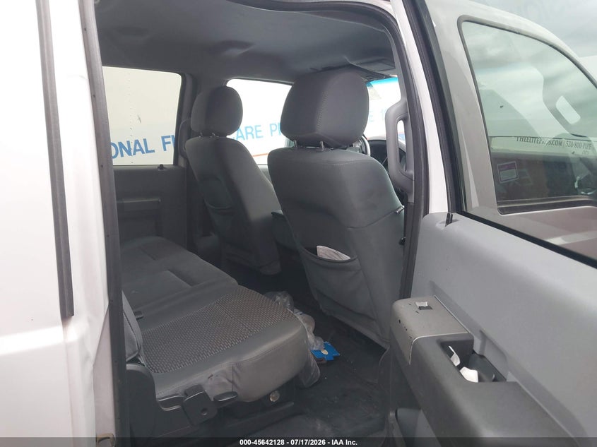 2012 FORD F-450 CHASSIS auction photo 7