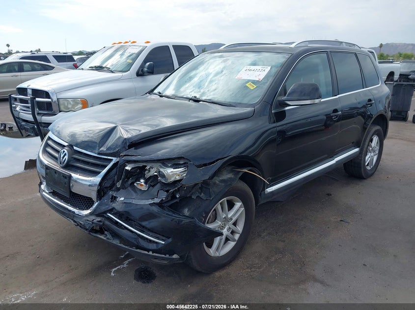 2008 VOLKSWAGEN TOUAREG 2 auction photo 2