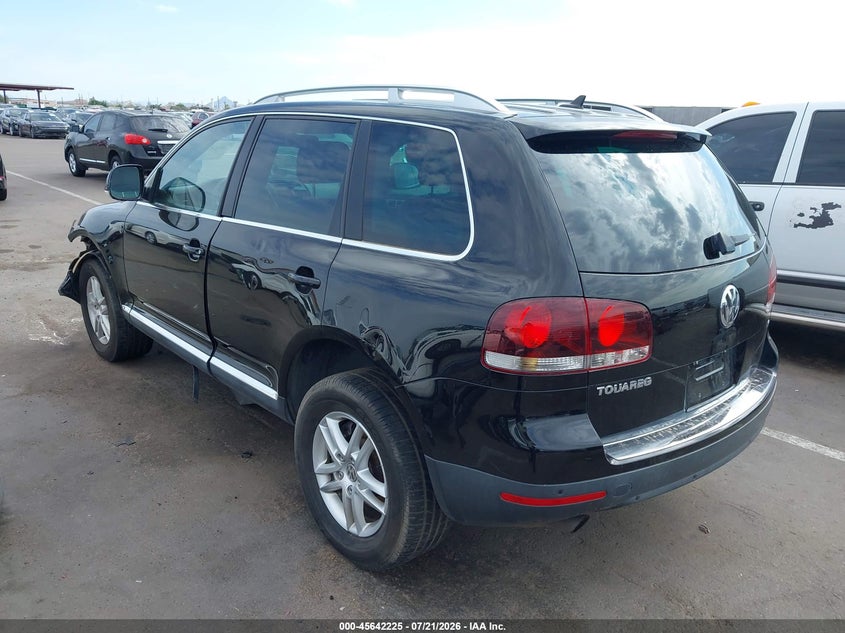 2008 VOLKSWAGEN TOUAREG 2 auction photo 3