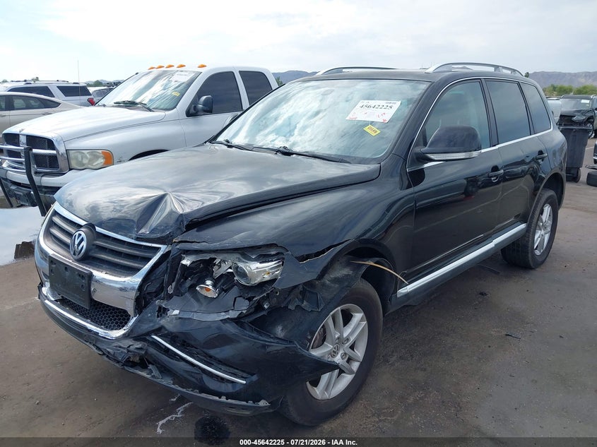 2008 VOLKSWAGEN TOUAREG 2 auction photo 6