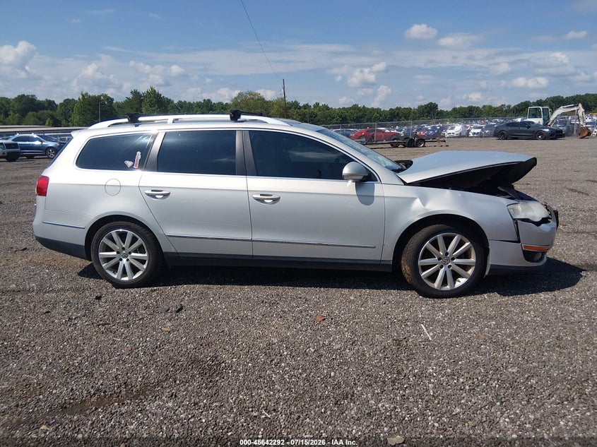 2010 Volkswagen Passat Komfort VIN: WVWXK7AN0AE066208 Lot: 45642292