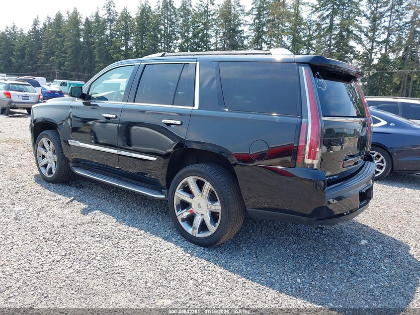 2015 Cadillac Escalade Luxury VIN: 1GYS4BKJ3FR210136 Lot: 45642361