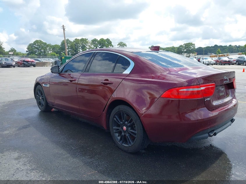 Vin: sajar4bg2ha965834, lot: 46140891, jaguar xe 25t 20173