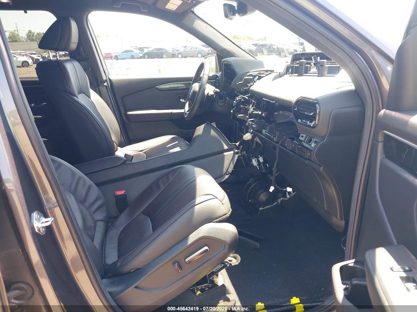 2025 HONDA PILOT auction photo 5