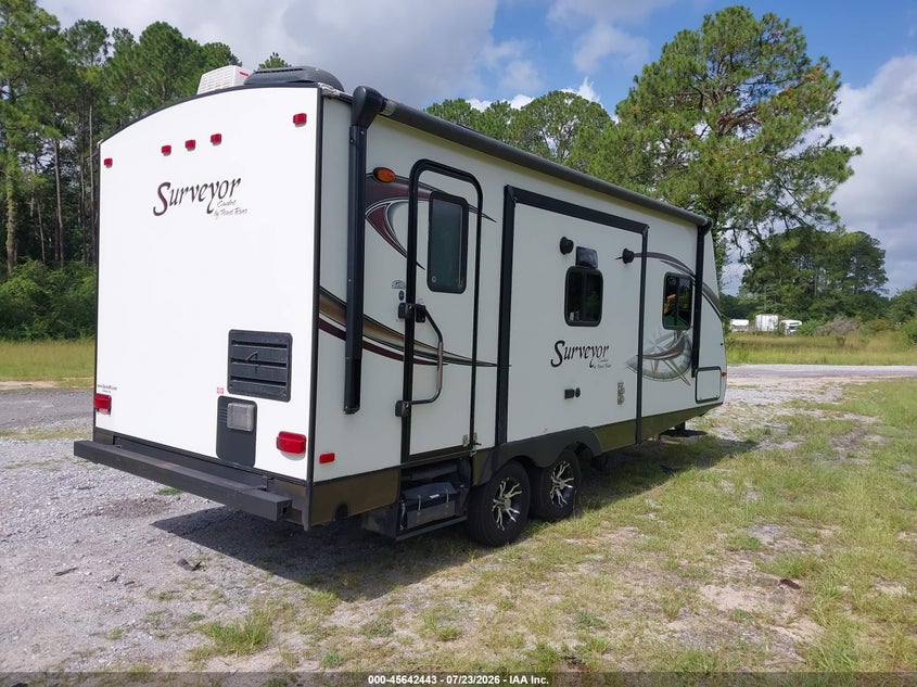 2014 FOREST RIVER SURVEYOR auction photo 4