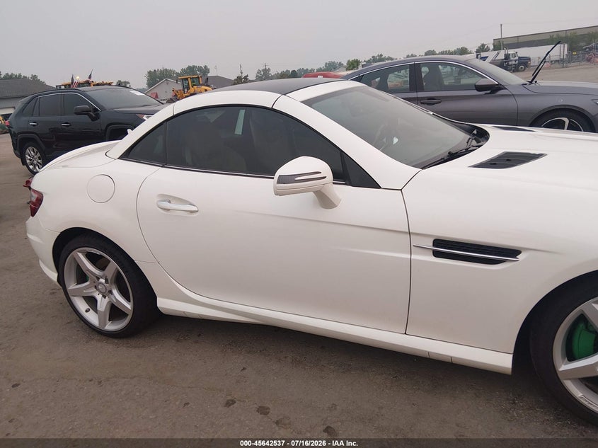 2014 Mercedes-Benz Slk 250 VIN: WDDPK4HA1EF089634 Lot: 45642537