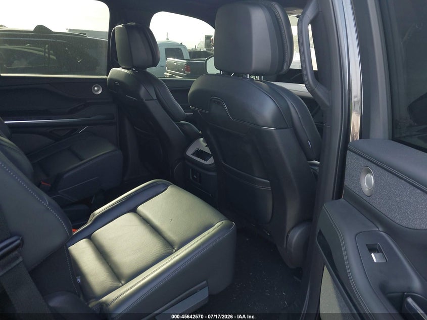 2025 Lincoln Navigator Reserve VIN: 5LMJJ2LG9SEL14427 Lot: 45642570