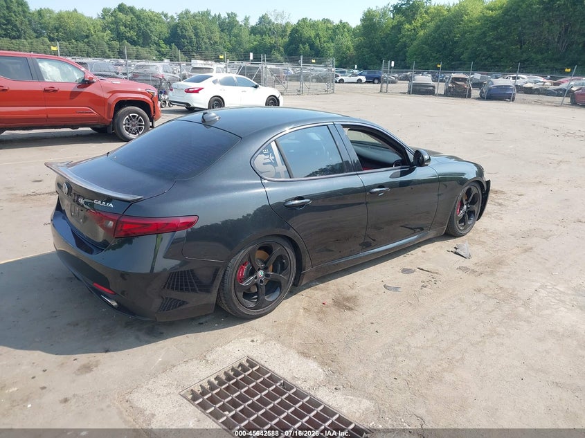2017 Alfa Romeo Giulia Rwd VIN: ZARFAEBNXH7531700 Lot: 45642588