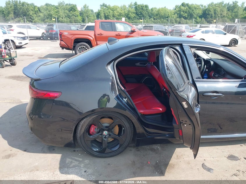 2017 Alfa Romeo Giulia Rwd VIN: ZARFAEBNXH7531700 Lot: 45642588