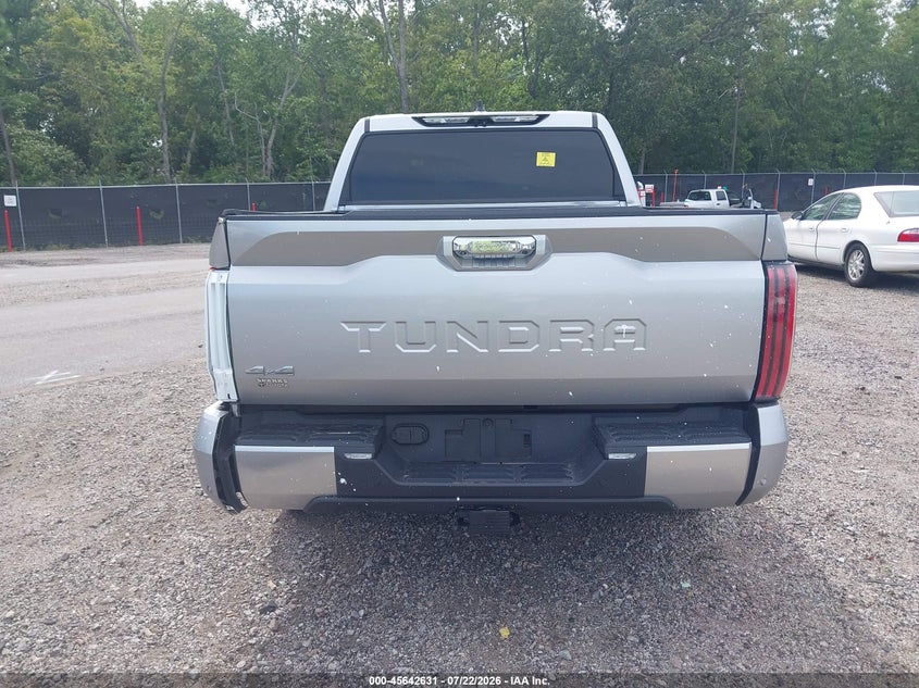 TOYOTA TUNDRA HYBRID - zdjęcie 17