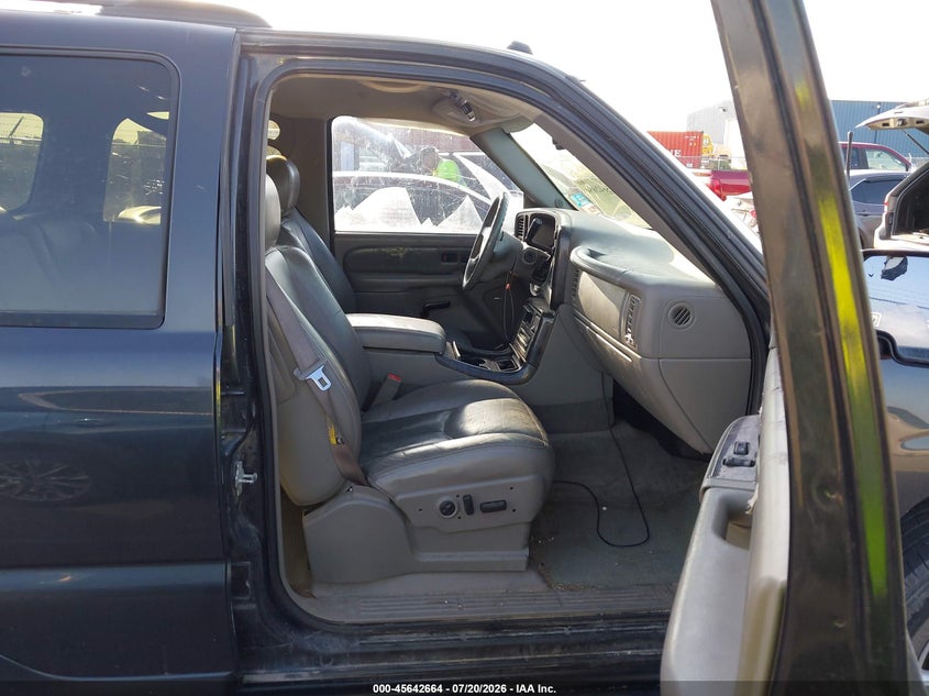 2004 GMC Yukon Denali VIN: 1GKEK63U24J212002 Lot: 45642664