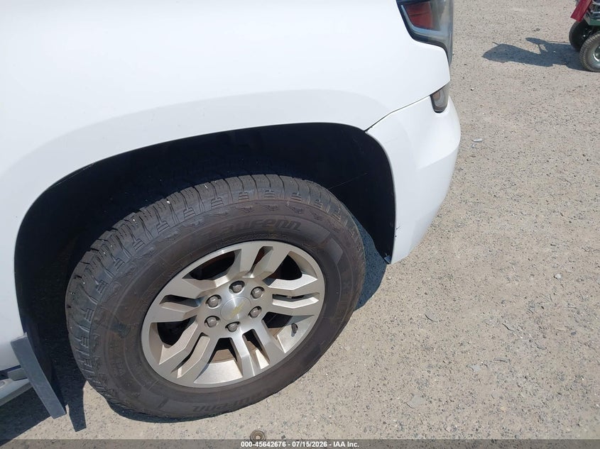 2017 CHEVROLET TAHOE auction photo 6